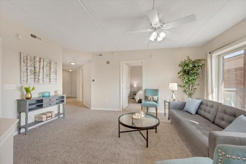 Tiny photo for 1 S Lincoln Avenue #311, Lombard, IL 60148 (MLS # 12608908)