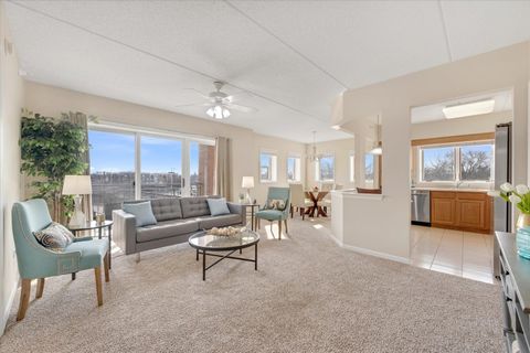 Tiny photo for 1 S Lincoln Avenue #311, Lombard, IL 60148 (MLS # 12608908)