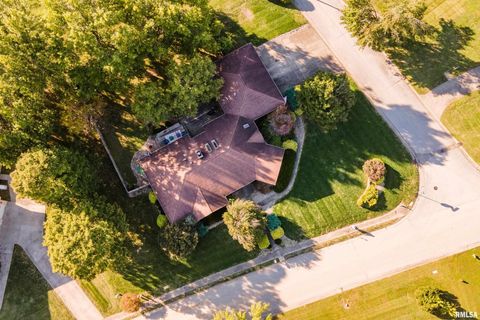 Tiny photo for 600 Deer Lake Drive W, Carbondale, IL 62901 (MLS # EB460105)