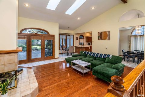 Tiny photo for 600 Deer Lake Drive W, Carbondale, IL 62901 (MLS # EB460105)