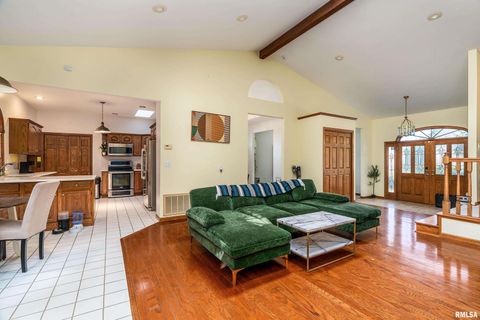 Tiny photo for 600 Deer Lake Drive W, Carbondale, IL 62901 (MLS # EB460105)