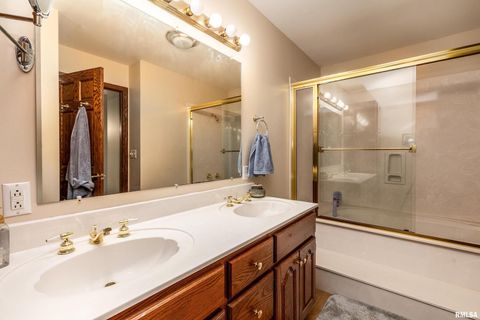 Tiny photo for 600 Deer Lake Drive W, Carbondale, IL 62901 (MLS # EB460105)