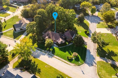 Tiny photo for 600 Deer Lake Drive W, Carbondale, IL 62901 (MLS # EB460105)