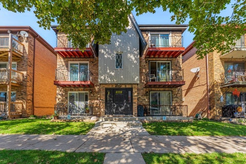 Photo of 6650 W 64th Place #3W, Chicago, IL 60638 (MLS # 12793241)