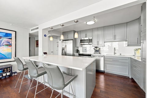 Tiny photo for 6301 N Sheridan Road #17R, Chicago, IL 60660 (MLS # 12747284)
