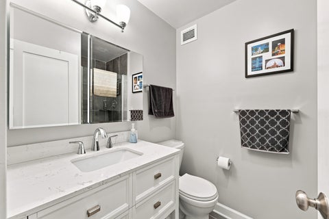 Tiny photo for 6301 N Sheridan Road #17R, Chicago, IL 60660 (MLS # 12747284)