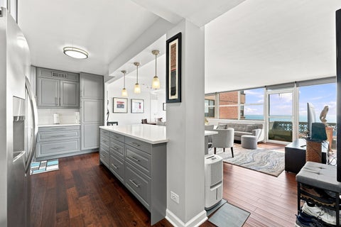 Tiny photo for 6301 N Sheridan Road #17R, Chicago, IL 60660 (MLS # 12747284)