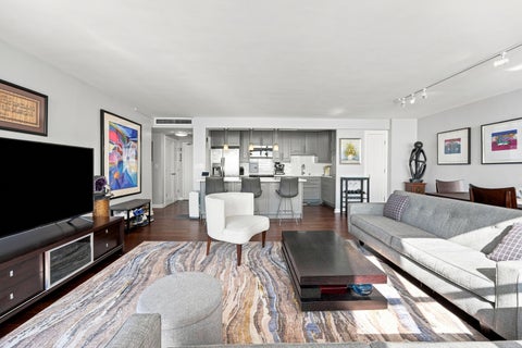 Tiny photo for 6301 N Sheridan Road #17R, Chicago, IL 60660 (MLS # 12747284)