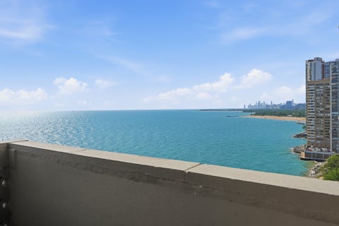 Tiny photo for 6301 N Sheridan Road #17R, Chicago, IL 60660 (MLS # 12747284)