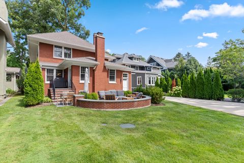 Tiny photo for 925 Ashland Avenue, Wilmette, IL 60091 (MLS # 12571736)