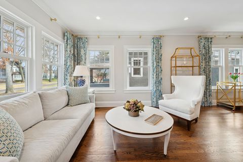 Tiny photo for 925 Ashland Avenue, Wilmette, IL 60091 (MLS # 12571736)