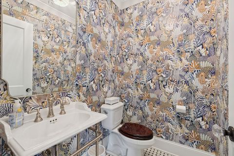 Tiny photo for 925 Ashland Avenue, Wilmette, IL 60091 (MLS # 12571736)