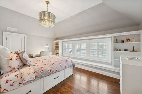 Tiny photo for 925 Ashland Avenue, Wilmette, IL 60091 (MLS # 12571736)