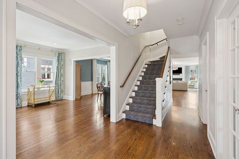 Tiny photo for 925 Ashland Avenue, Wilmette, IL 60091 (MLS # 12571736)