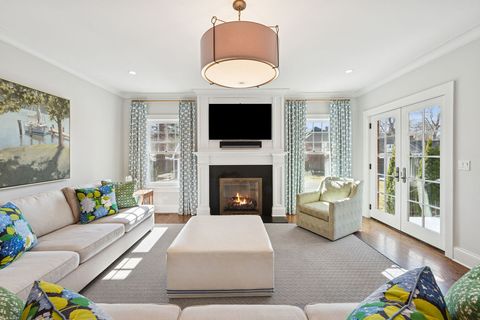 Tiny photo for 925 Ashland Avenue, Wilmette, IL 60091 (MLS # 12571736)