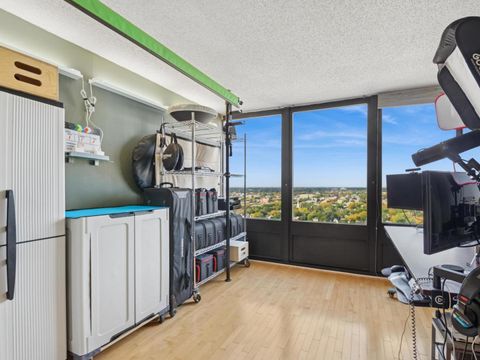 Tiny photo for 5320 N Sheridan Road #2509, Chicago, IL 60640 (MLS # 12504512)