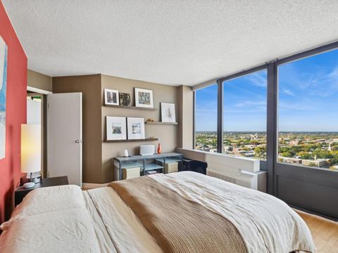 Tiny photo for 5320 N Sheridan Road #2509, Chicago, IL 60640 (MLS # 12504512)