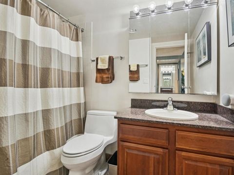 Tiny photo for 5320 N Sheridan Road #2509, Chicago, IL 60640 (MLS # 12504512)