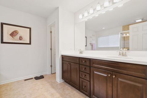 Tiny photo for 72 Kenneth Avenue, Matteson, IL 60443 (MLS # 12463290)