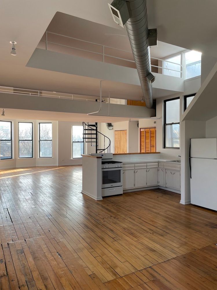 1906 S Halsted Street 3F