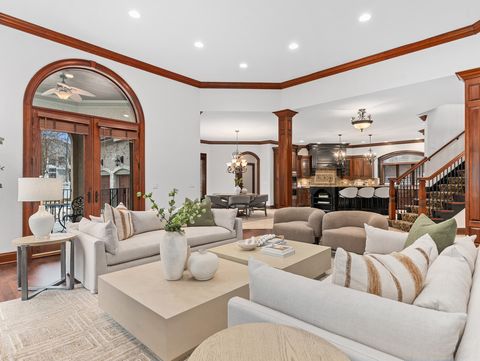 Tiny photo for 712 E Hillside Road, Naperville, IL 60540 (MLS # 12585269)