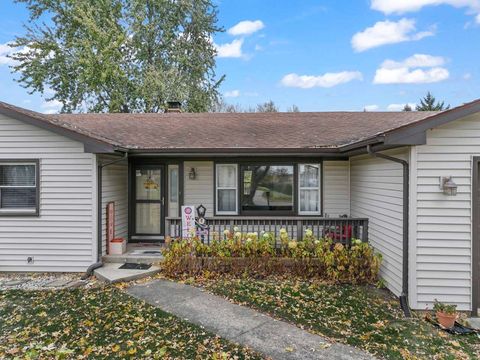 Tiny photo for 10820 Bonnie Brae Road, Huntley, IL 60142 (MLS # 12517431)