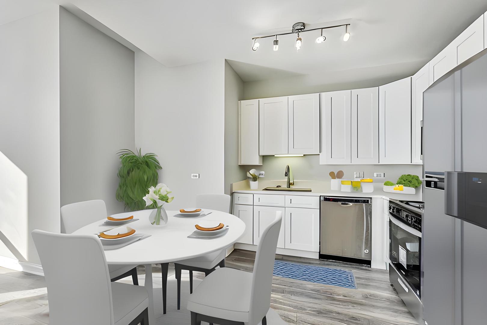 8 W MONROE Street 1403