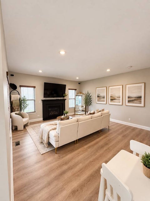 Tiny photo for 3385 Silver City Court, Montgomery, IL 60538 (MLS # 12766366)