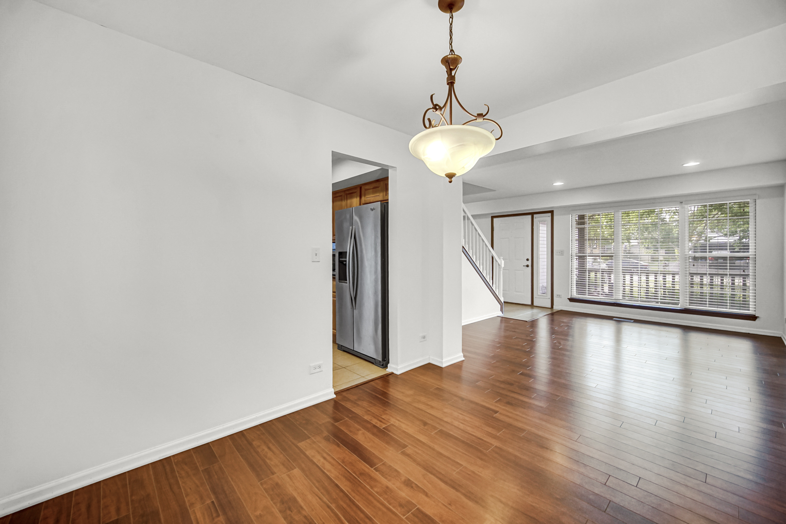 1001 Martingale Lane