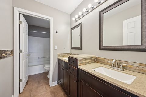 Tiny photo for 6 Kingsbrooke Court, Bolingbrook, IL 60440 (MLS # 12612251)