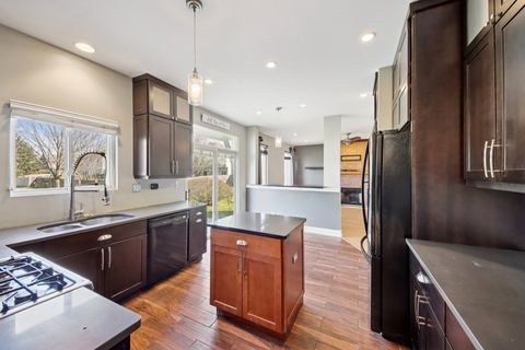 Tiny photo for 6 Kingsbrooke Court, Bolingbrook, IL 60440 (MLS # 12612251)