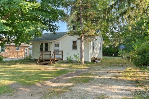 Tiny photo for 1611 19th Street, Zion, IL 60099 (MLS # 12492342)