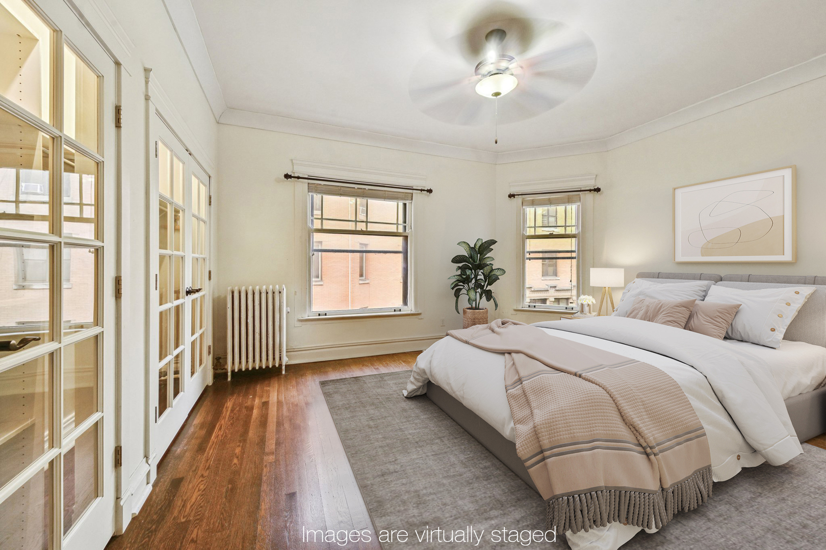 4826 S Dorchester Avenue 2W