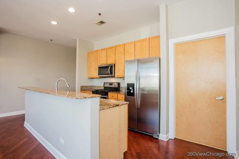 Tiny photo for 3113 W Lawrence Avenue #A301, Chicago, IL 60625 (MLS # 12491717)