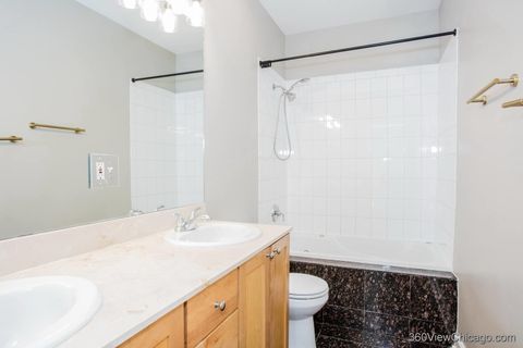 Tiny photo for 3113 W Lawrence Avenue #A301, Chicago, IL 60625 (MLS # 12491717)