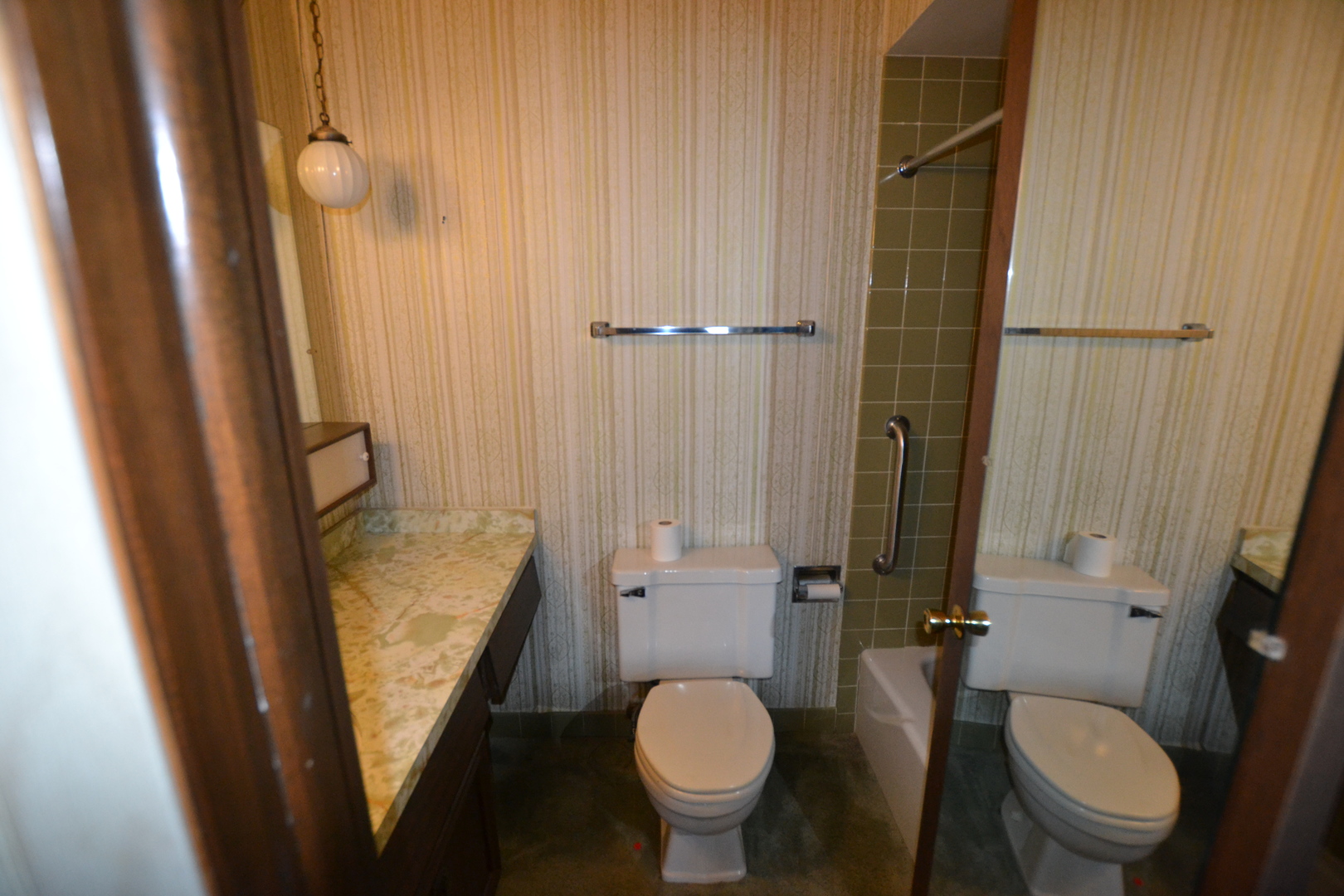 Oak Lawn, Illinois 60453, United States, 2 Bedrooms Bedrooms, ,2 BathroomsBathrooms,Residential,Active,244409