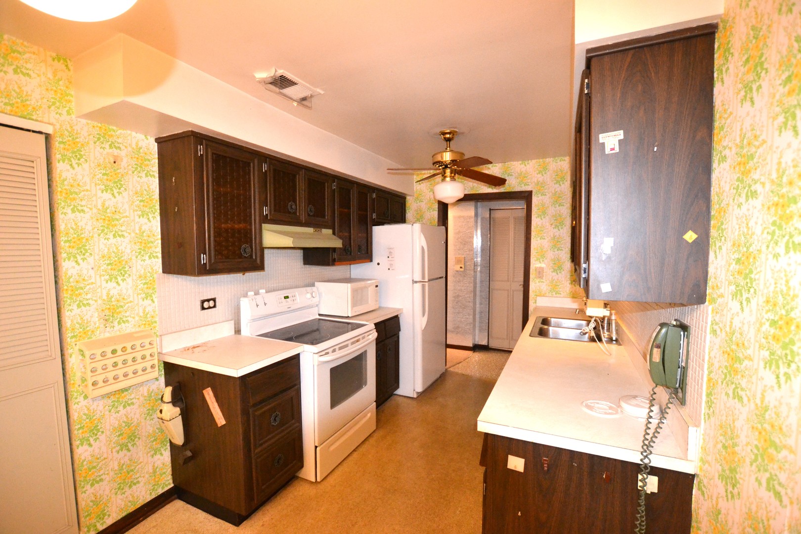 Oak Lawn, Illinois 60453, United States, 2 Bedrooms Bedrooms, ,2 BathroomsBathrooms,Residential,Active,244409