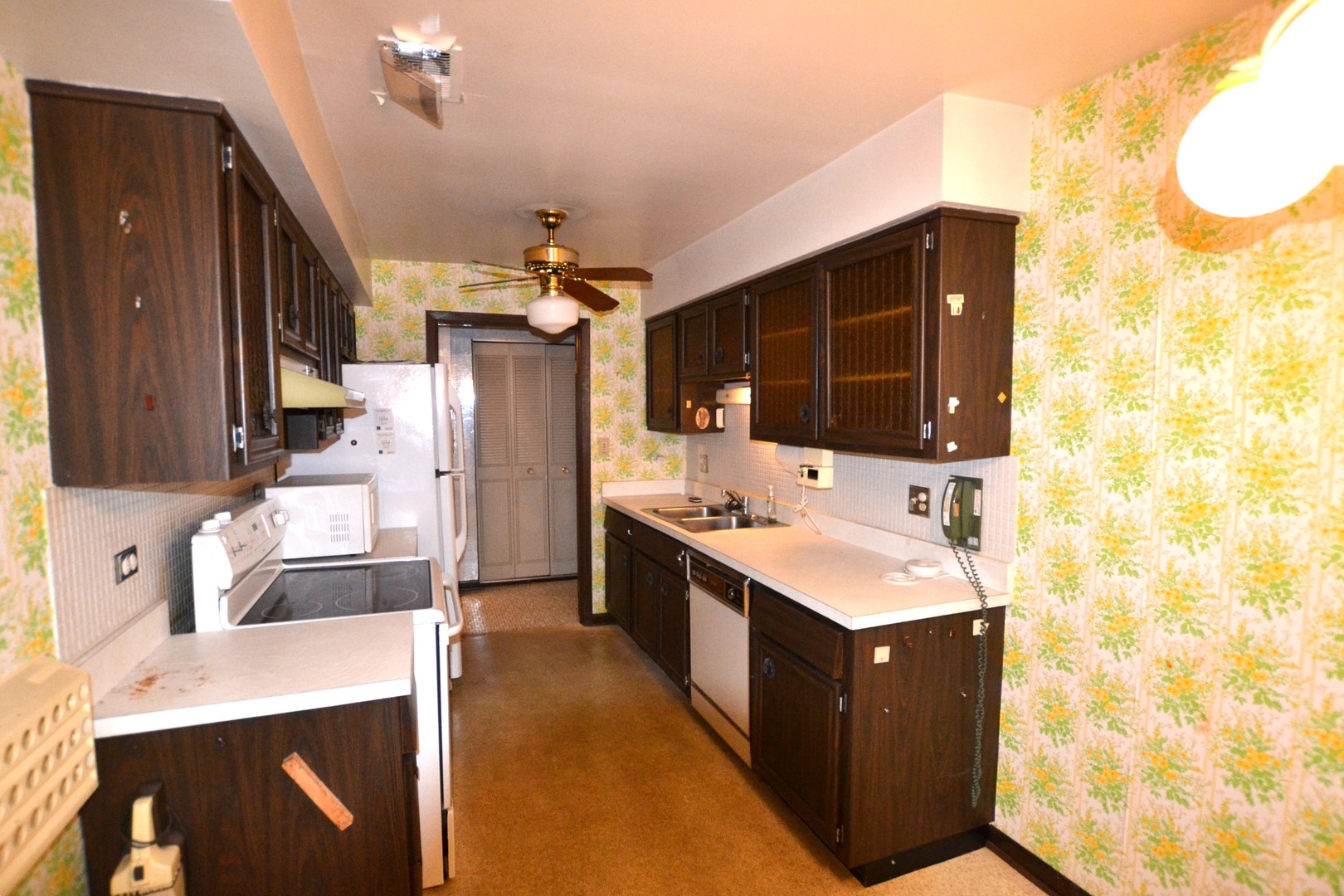 Oak Lawn, Illinois 60453, United States, 2 Bedrooms Bedrooms, ,2 BathroomsBathrooms,Residential,Active,244409