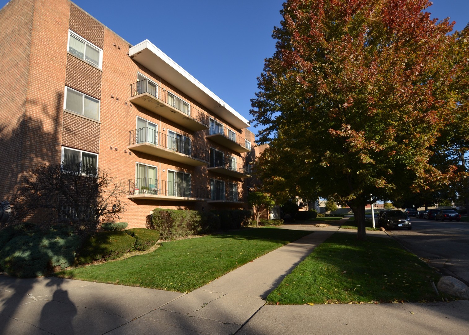 Oak Lawn, Illinois 60453, United States, 2 Bedrooms Bedrooms, ,2 BathroomsBathrooms,Residential,Active,244409