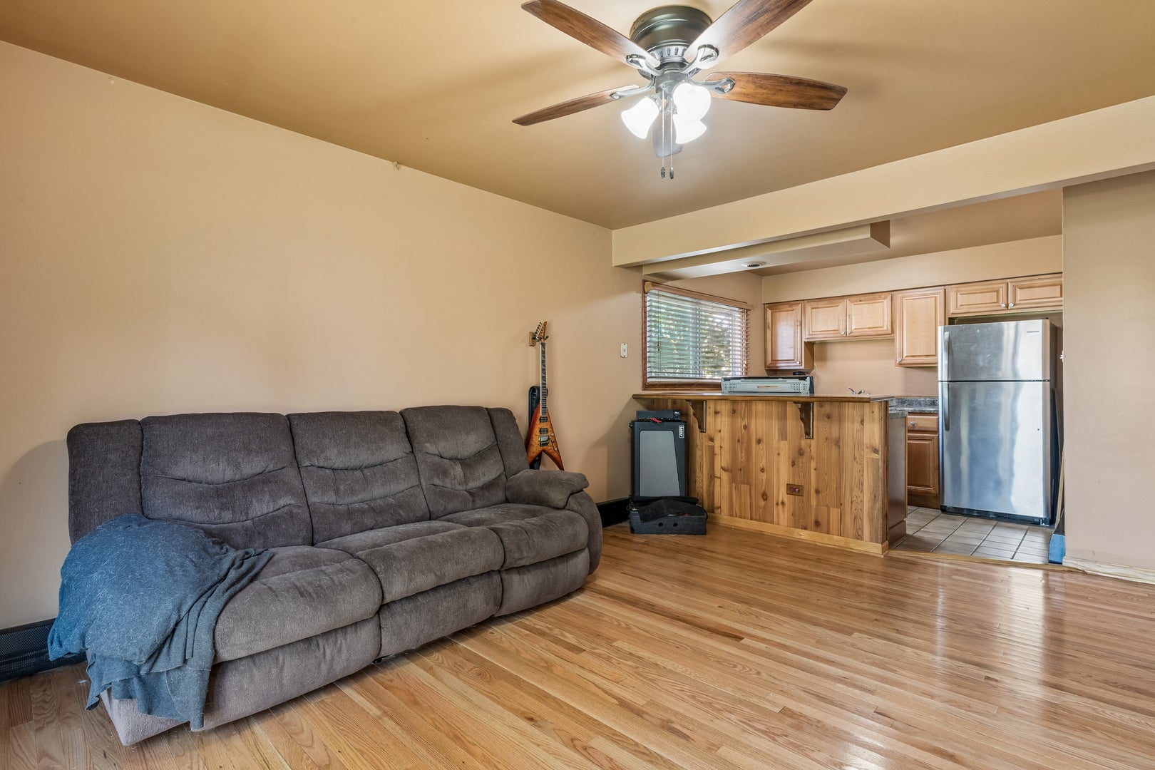 8836 N Western Avenue 1H