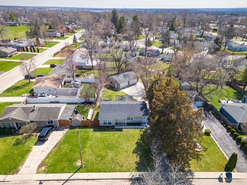 Tiny photo for 117 Hook Road, Carpentersville, IL 60110 (MLS # 12614685)