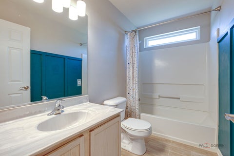 Tiny photo for 441 Barn Swallow Drive, Lindenhurst, IL 60046 (MLS # 12700892)