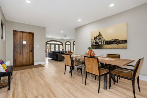 Tiny photo for 6739 N Rockwell Street, Chicago, IL 60645 (MLS # 12605291)