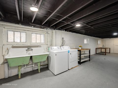 Tiny photo for 6739 N Rockwell Street, Chicago, IL 60645 (MLS # 12605291)