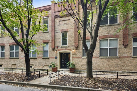 Photo of 2021 W Willow Street #204, Chicago, IL 60647 (MLS # 12768555)