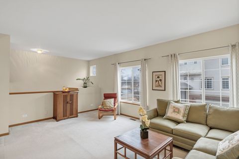 Tiny photo for 282 Monarch Drive #24, Streamwood, IL 60107 (MLS # 12571003)