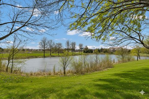 Tiny photo for 282 Monarch Drive #24, Streamwood, IL 60107 (MLS # 12571003)