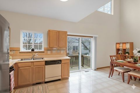 Tiny photo for 282 Monarch Drive #24, Streamwood, IL 60107 (MLS # 12571003)