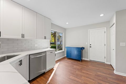 Tiny photo for 1849 Canterbury Court, Gurnee, IL 60031 (MLS # 12495627)