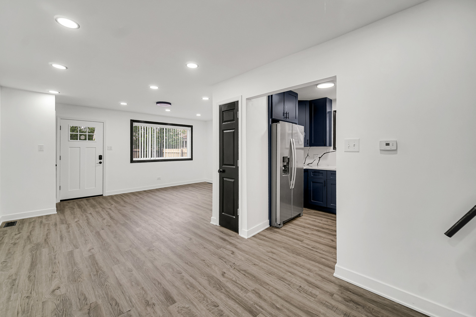 6420 S Winchester Avenue